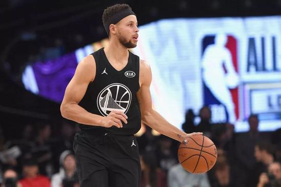 也在足球圈 也在足球圈