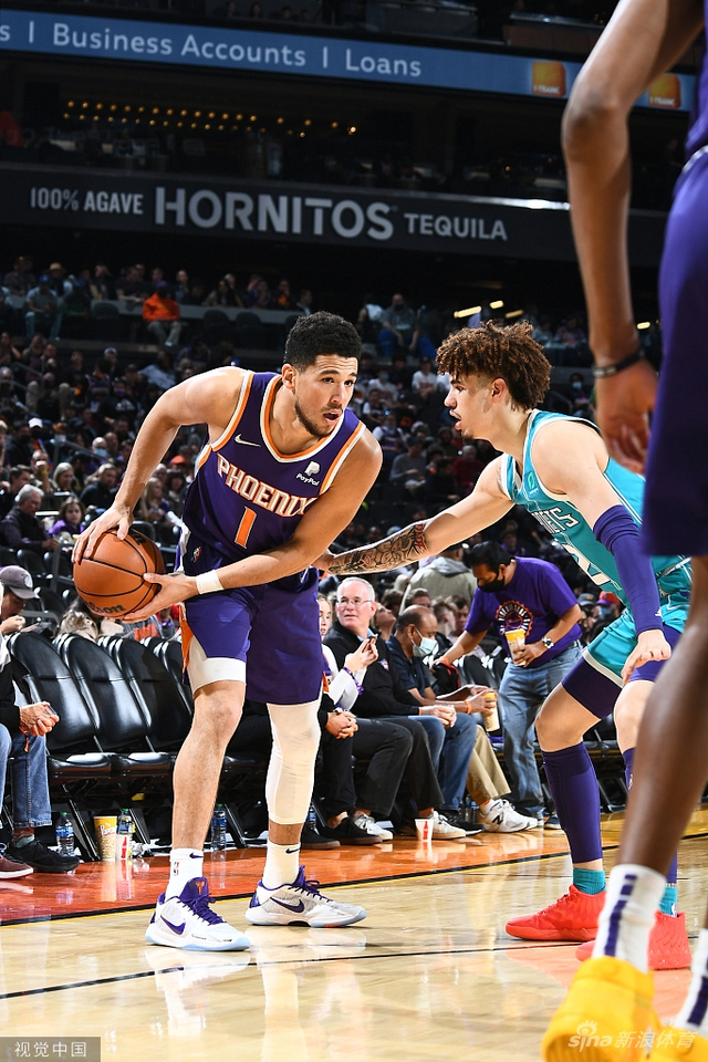 更彰显了他 更彰显了他