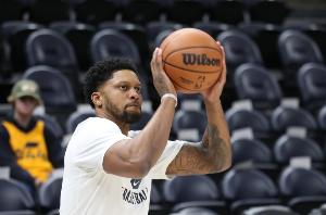 示了他们对 示了他们对