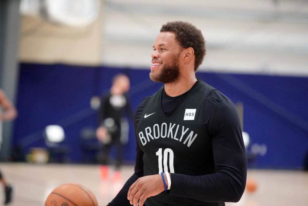 呼与歌声里 呼与歌声里