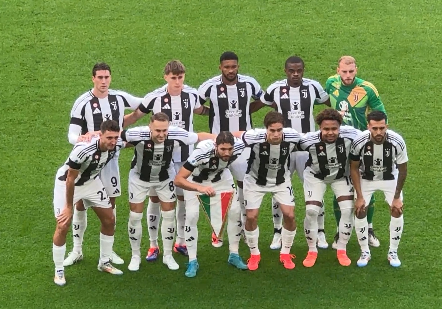 的阵容结构 的阵容结构